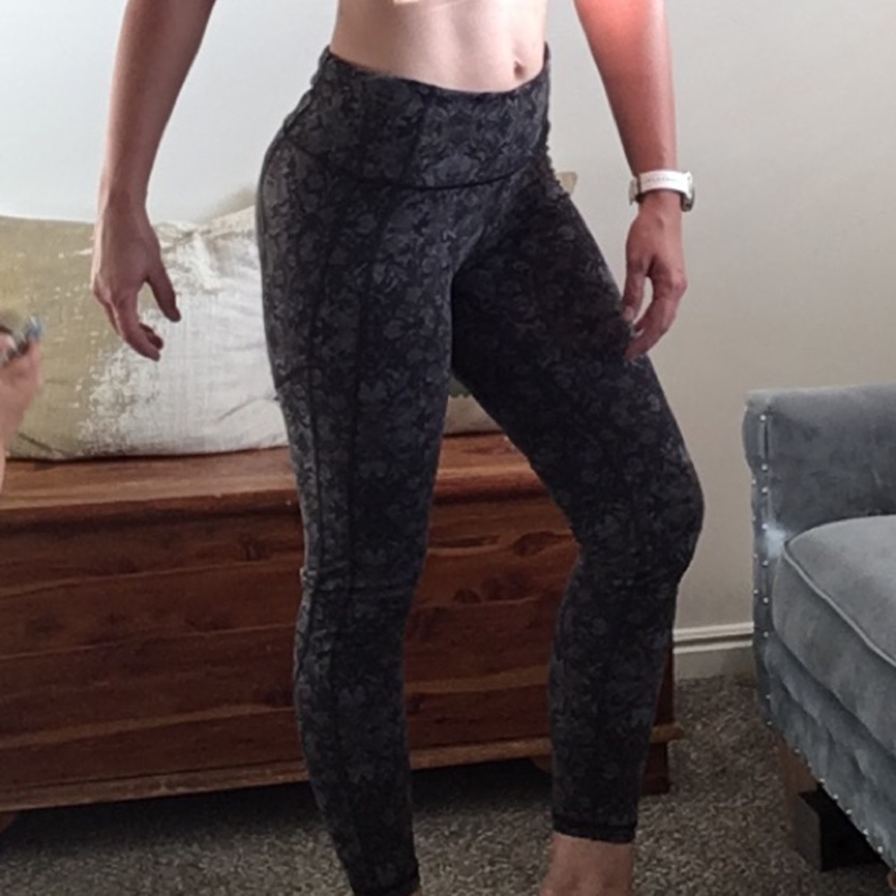 VS Sport Knockout Tight